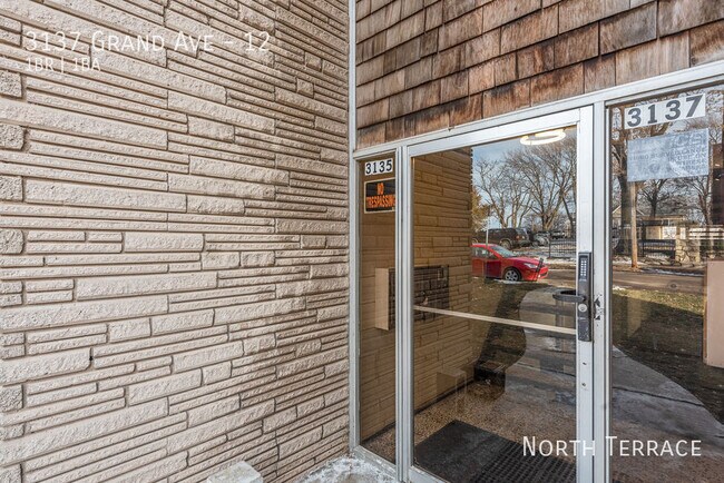 Building Photo - 3137 Grand Ave