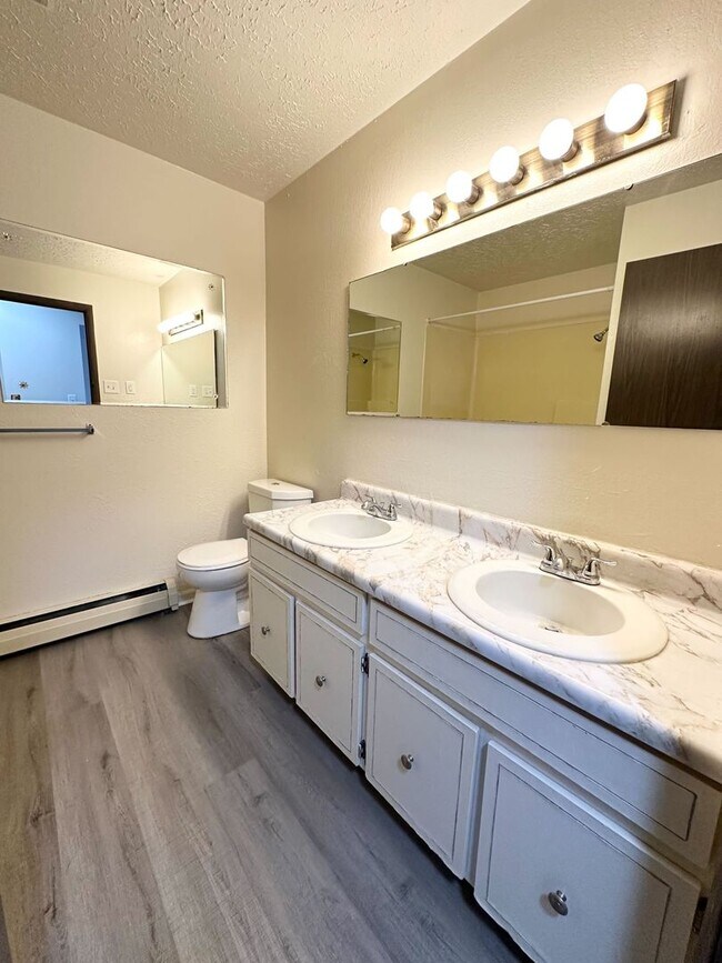 Building Photo - NEW 2 bedroom and 1.5 bathroom in downtown Beaver!!!!