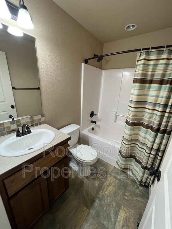 Building Photo - 3712 Gunsmoke Rd