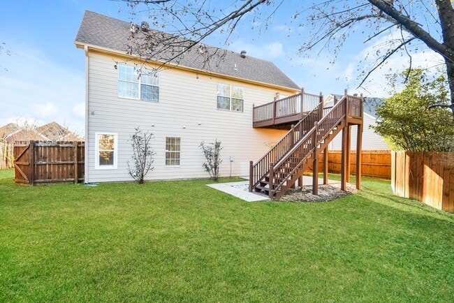 Building Photo - 429 Waterford Dr