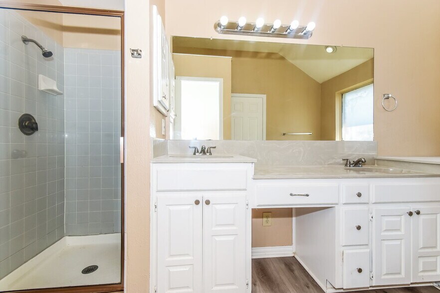 Building Photo - 7921 Wayne Way