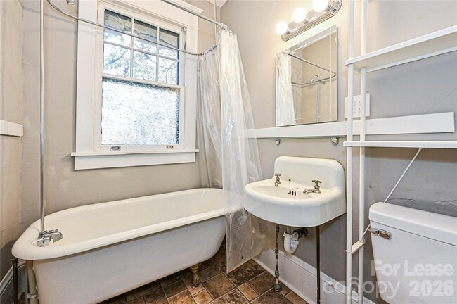 Building Photo - 1504 Nassau Blvd