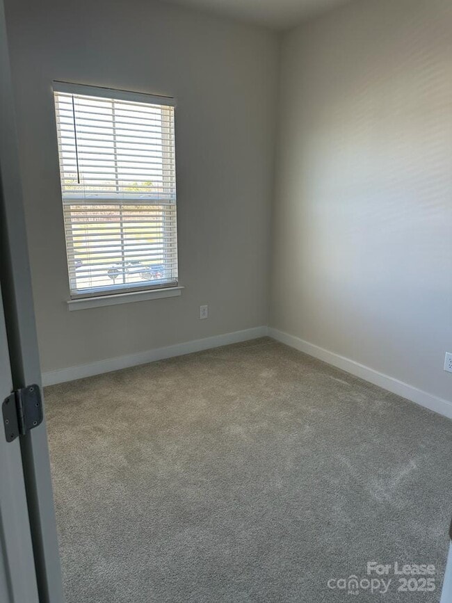Building Photo - 1728 Aspire St
