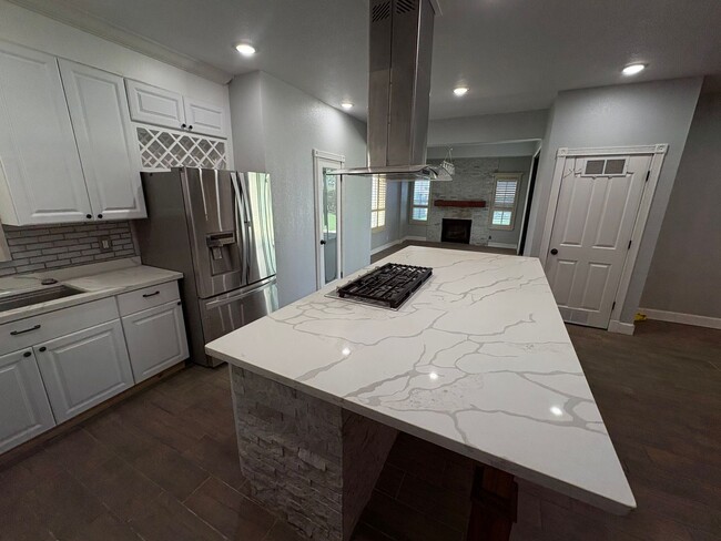 Building Photo - Home for rent in Socorro