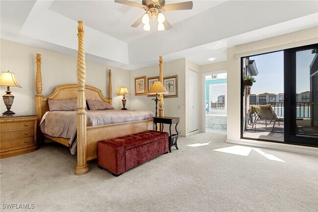 Building Photo - 305 La Peninsula Blvd