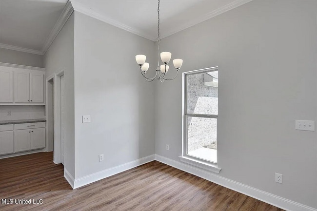 Building Photo - 253 Chartleigh Cir