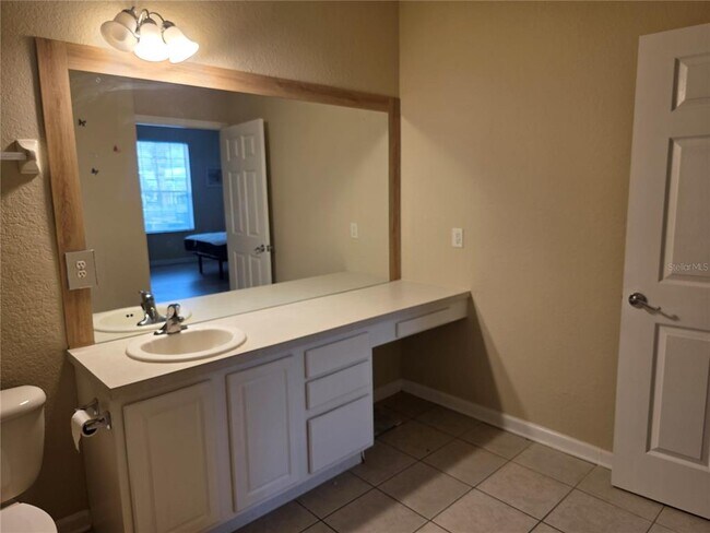 Building Photo - 2484 San Tecla St