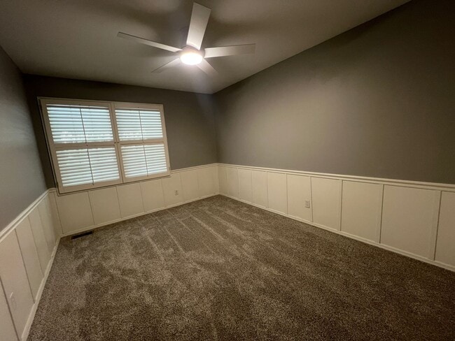 Building Photo - 1685 Lochcrest Dr