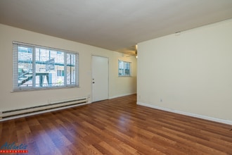 Building Photo - 420 S Third St