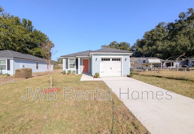 Primary Photo - 8455 Buttercup St