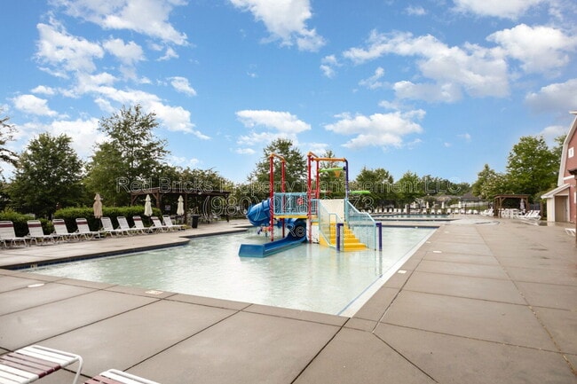 Building Photo - 10988 Flyreel Pl