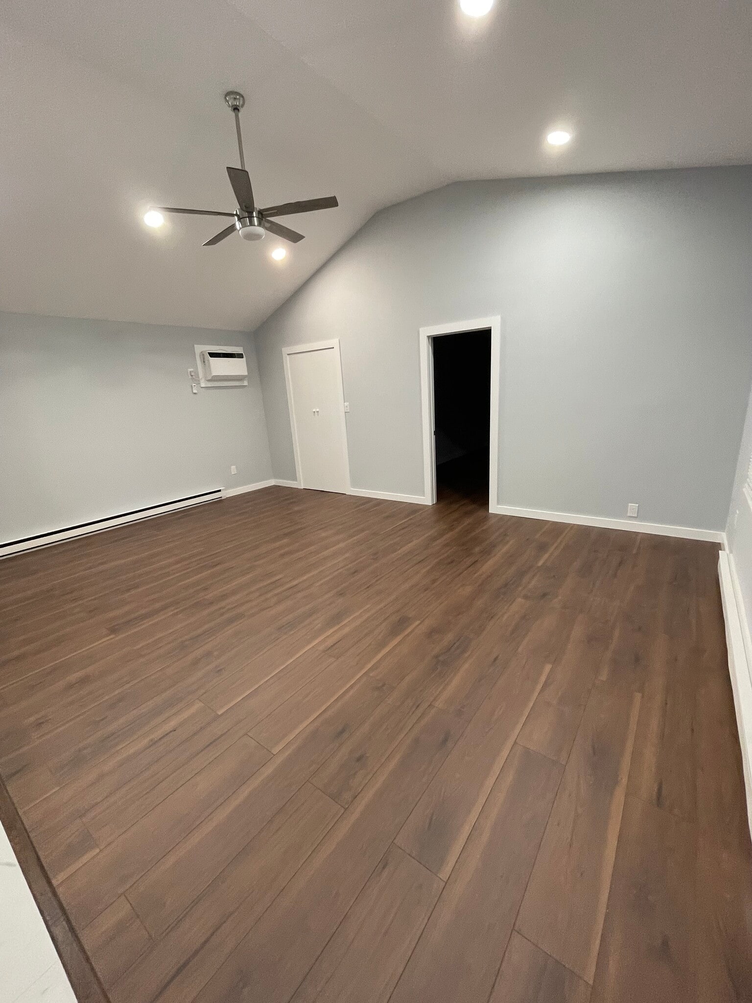 Building Photo - 66 Cedar Oaks Ave