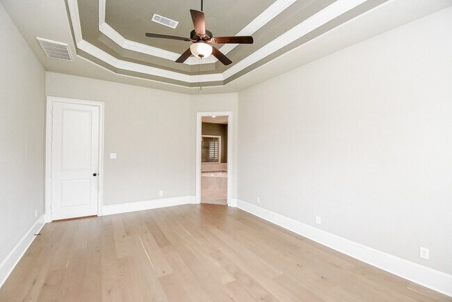 Building Photo - 10106 Cypress Path