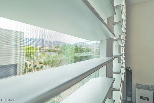 Building Photo - 11290 Hidden Peak Ave