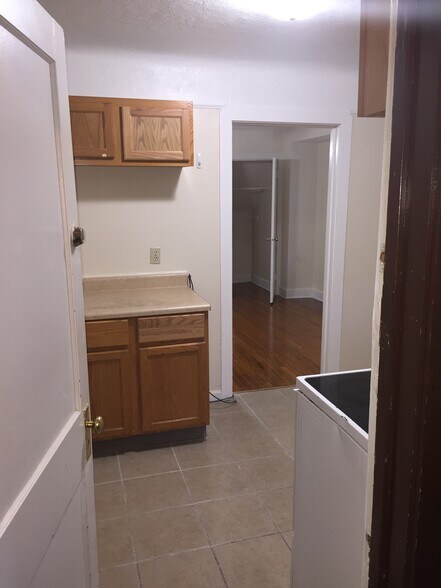 Building Photo - 10715 Wadsworth Ave