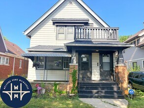 Building Photo - 3021 N 61st St