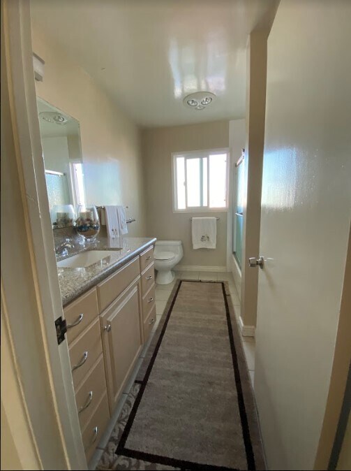 Bathroom - 711 Lido Park Dr