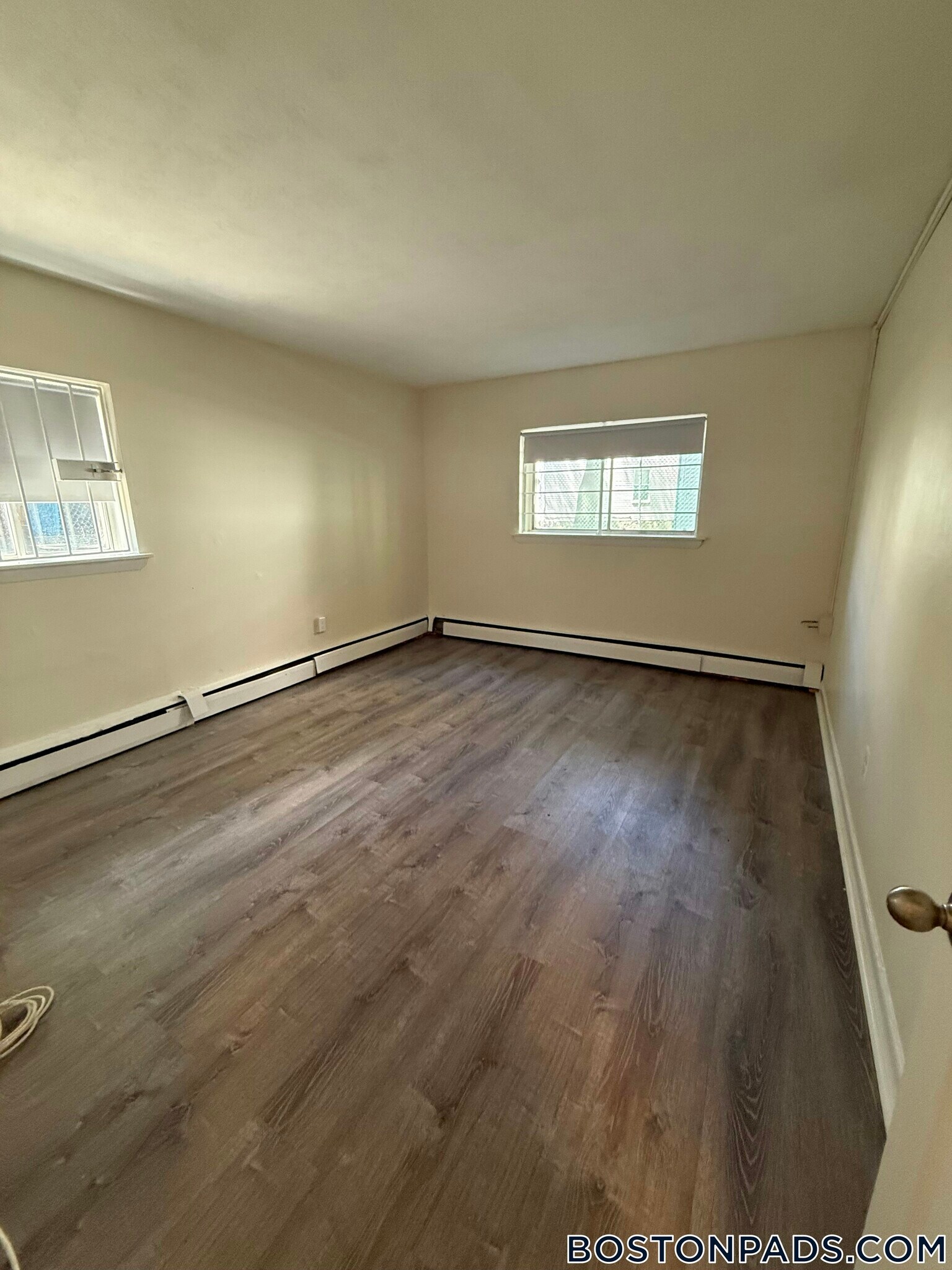 Building Photo - 84 Gardner St