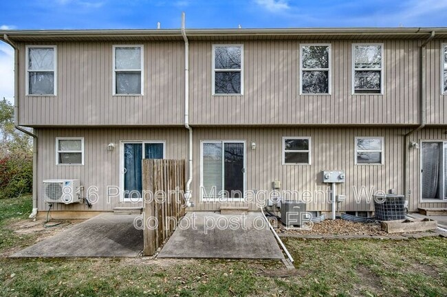 Building Photo - 5526 N Broadway