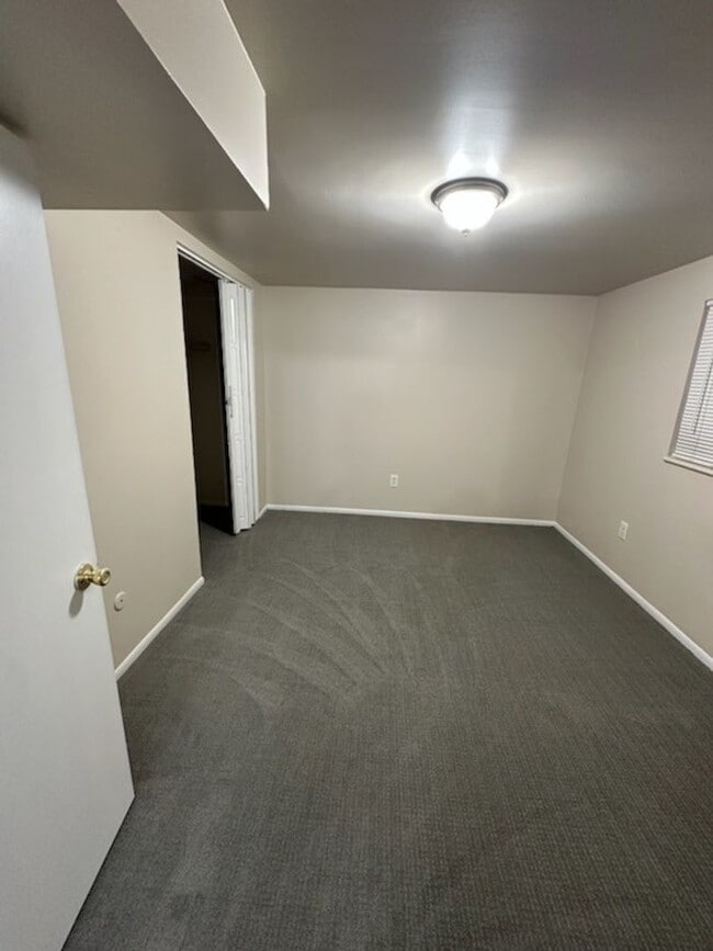 Building Photo - 3398 S 1300 E