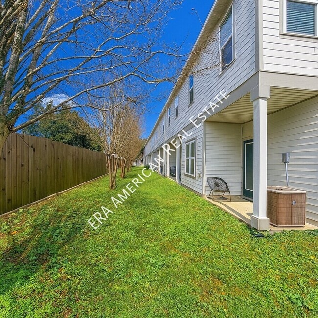 Building Photo - 485 Westgate Wy