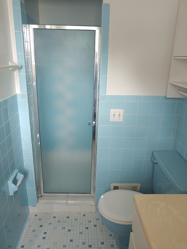 Building Photo - 3021 Powhattan Pky