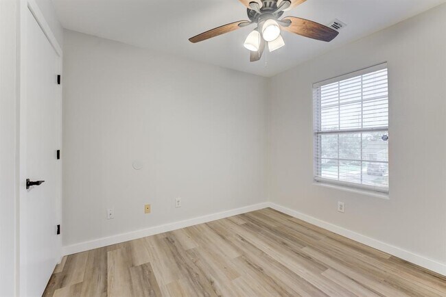 Building Photo - 12507 Rio Bravo St
