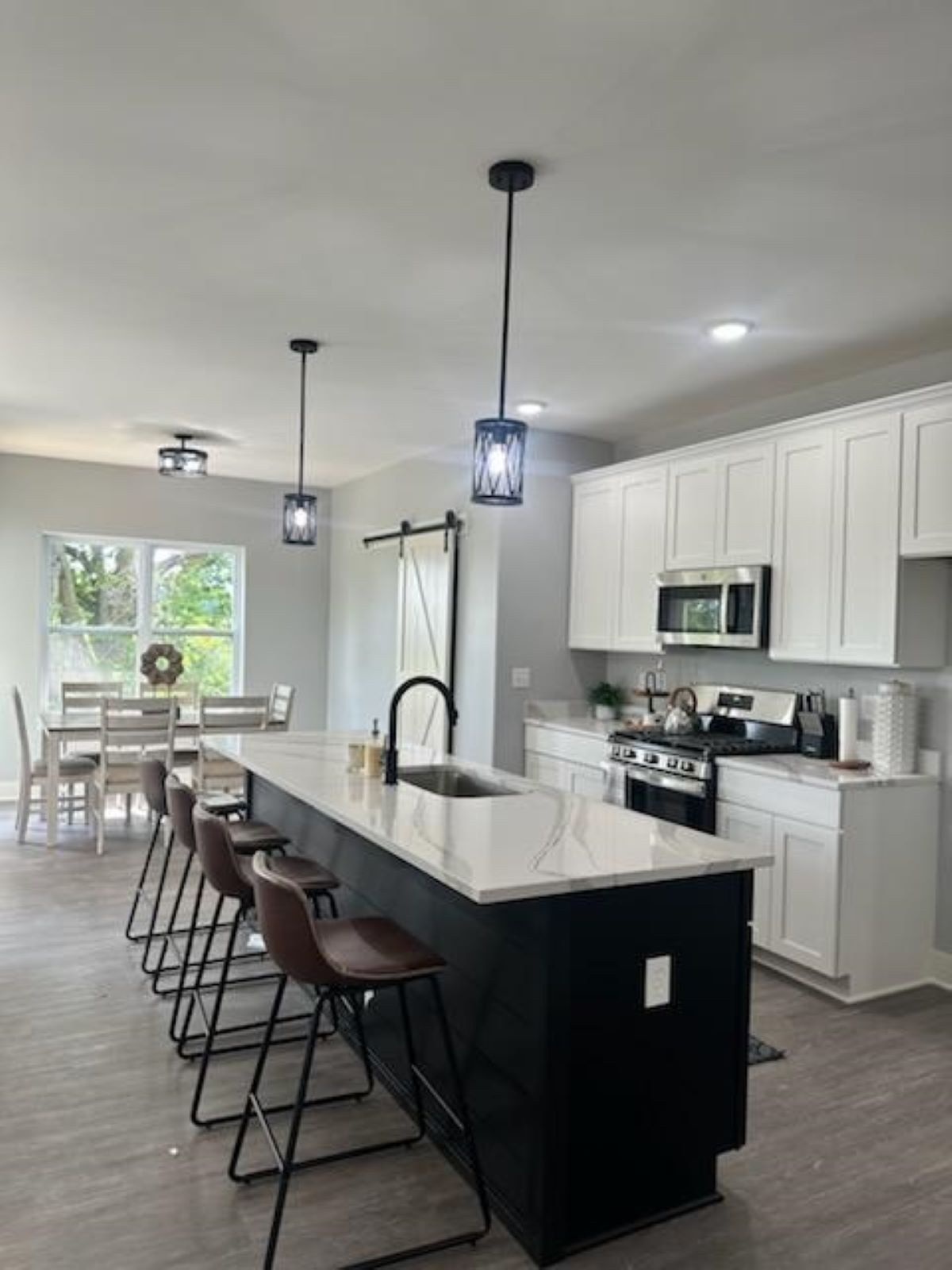Building Photo - 717 Anjali Ct