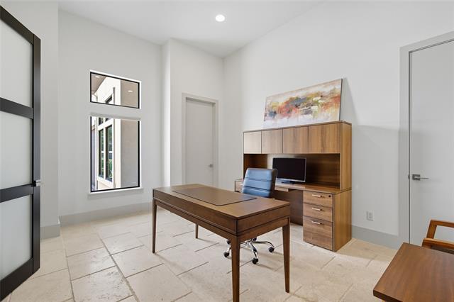 Building Photo - 6223 Walnut Hill Ln