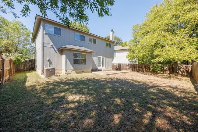 Building Photo - 1114 Thorn Creek Pl
