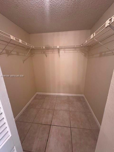 Building Photo - 6361 N Falls Cir Dr