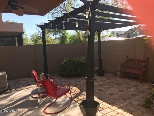 Building Photo - 2725 E Mine Creek Rd