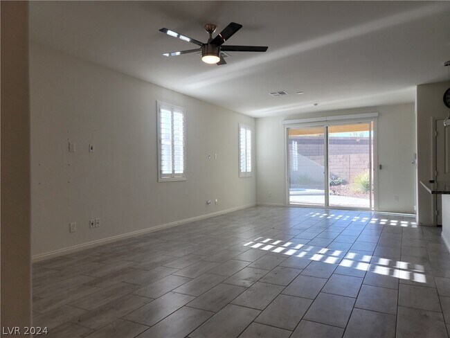 Building Photo - 9149 Cocowoods Pl
