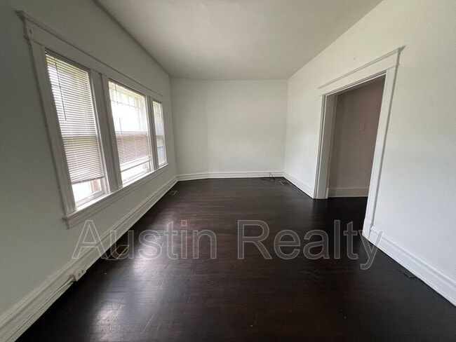 Building Photo - 6007 Waterman Blvd