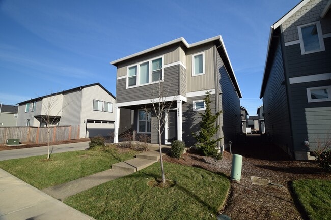 Building Photo - 1400 S 29th Blvd