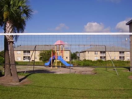 Play Area - Oak Harbor Apartments