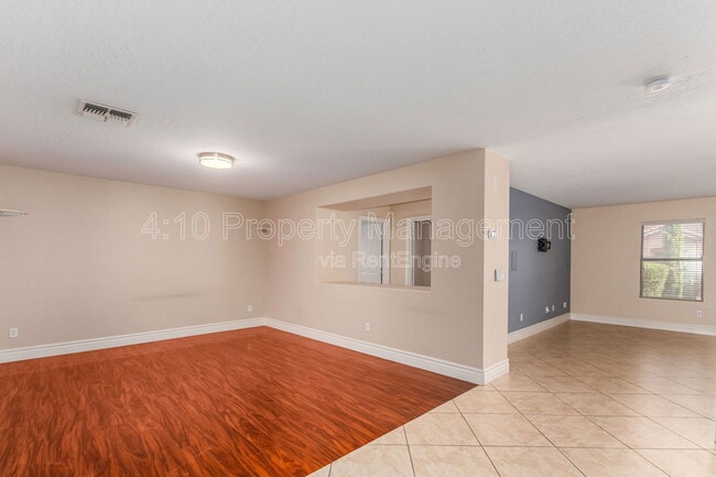 Building Photo - 3748 E Betsy Ln