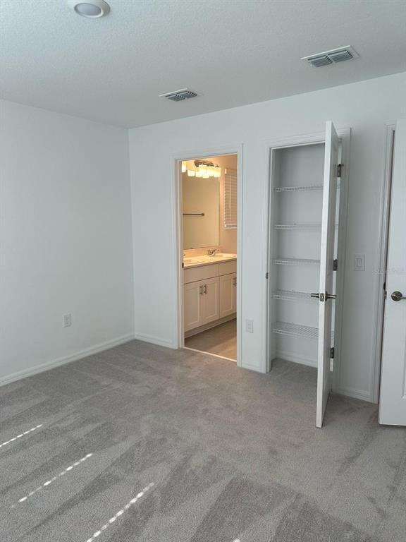 Building Photo - 2084 Viewfinder St