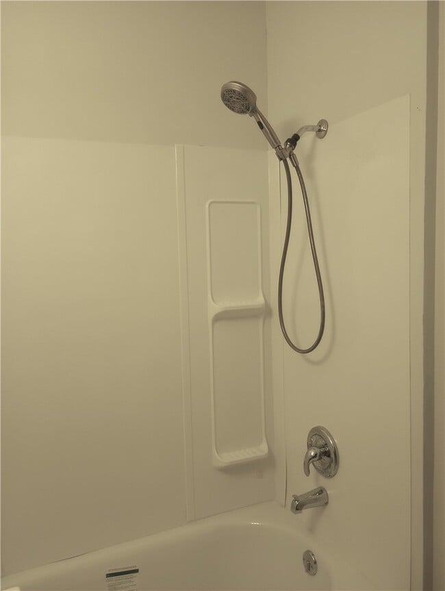 Building Photo - 362 W Gray St