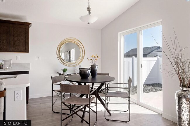 Building Photo - 3bd 2.5ba Home In new Sunridge Community!