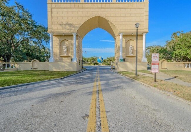 Building Photo - 2464 Australia Way E