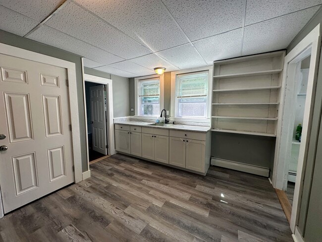 Building Photo - 92 Peirce St.