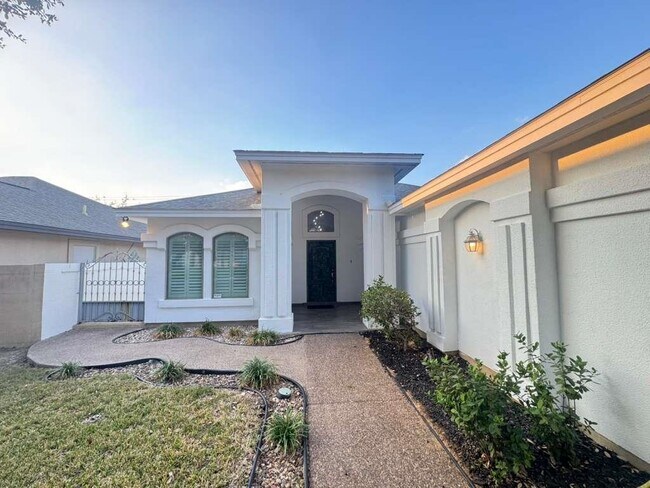 Building Photo - 2064 Lima Loop