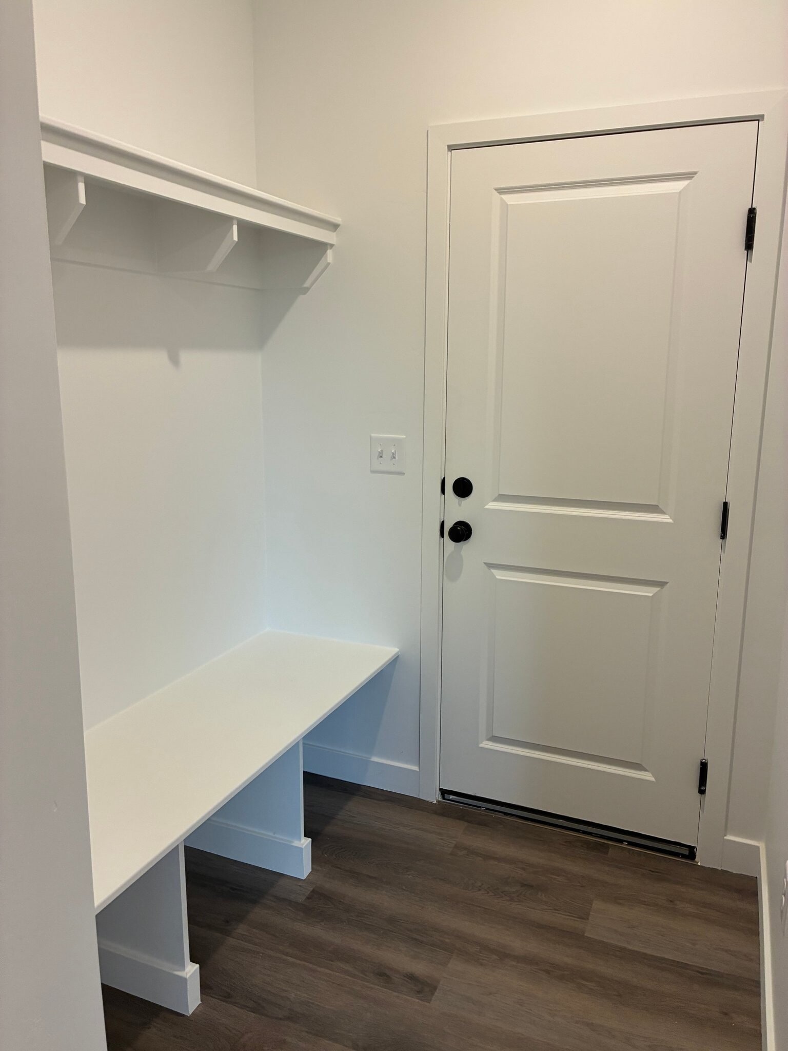 Building Photo - 708 N Plainsman Dr