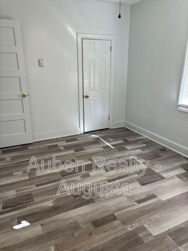 Building Photo - 2125 Kennedy Dr