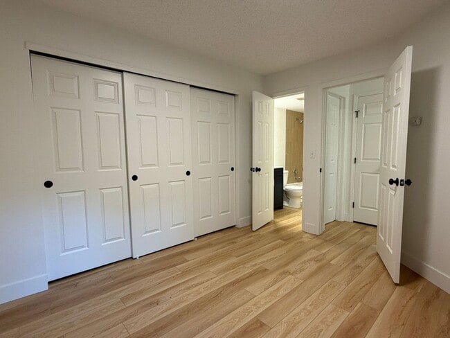 Building Photo - 4799 White Rock Cir