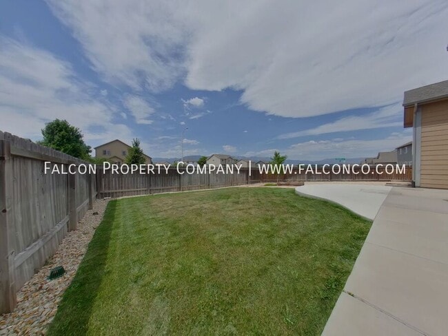 Building Photo - 6101 San Mateo Dr