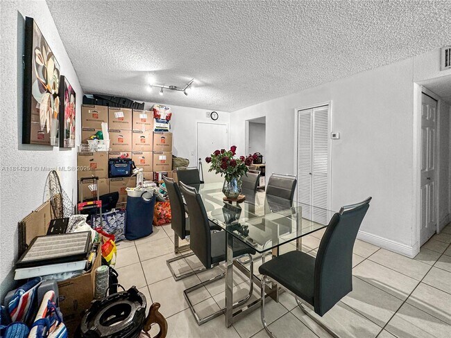 Building Photo - 1805 Sans Souci Blvd