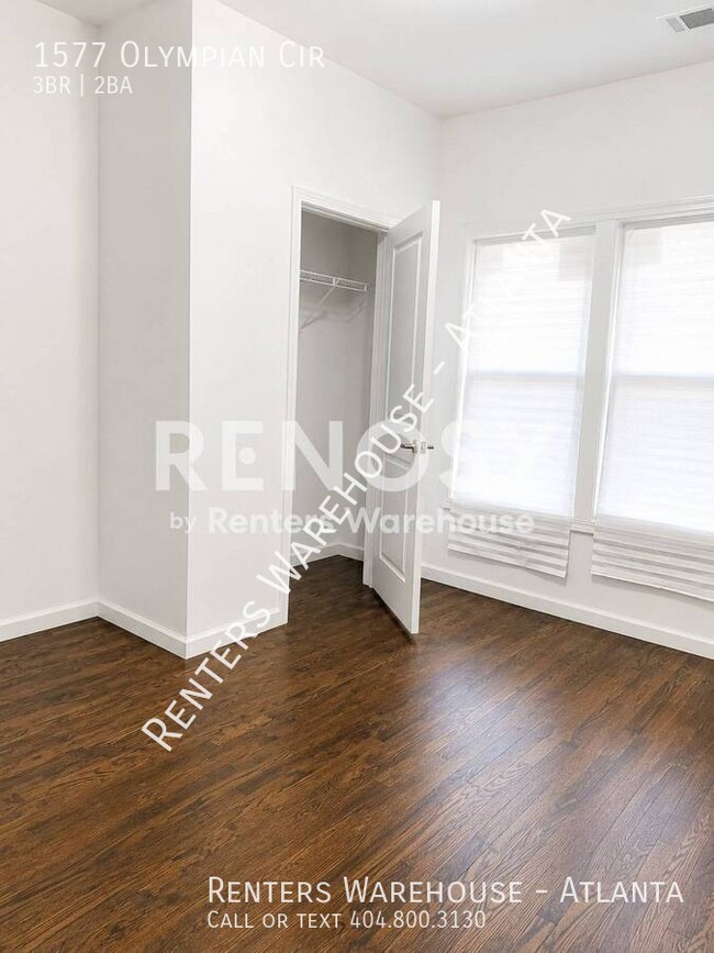 Building Photo - 1577 Olympian Cir SW