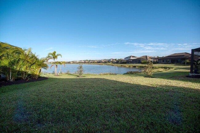 Building Photo - 6524 Clairborne Ln